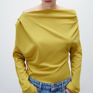 🆕 ZARA Draped Asymmetric Blouse in Mustard SZ XS